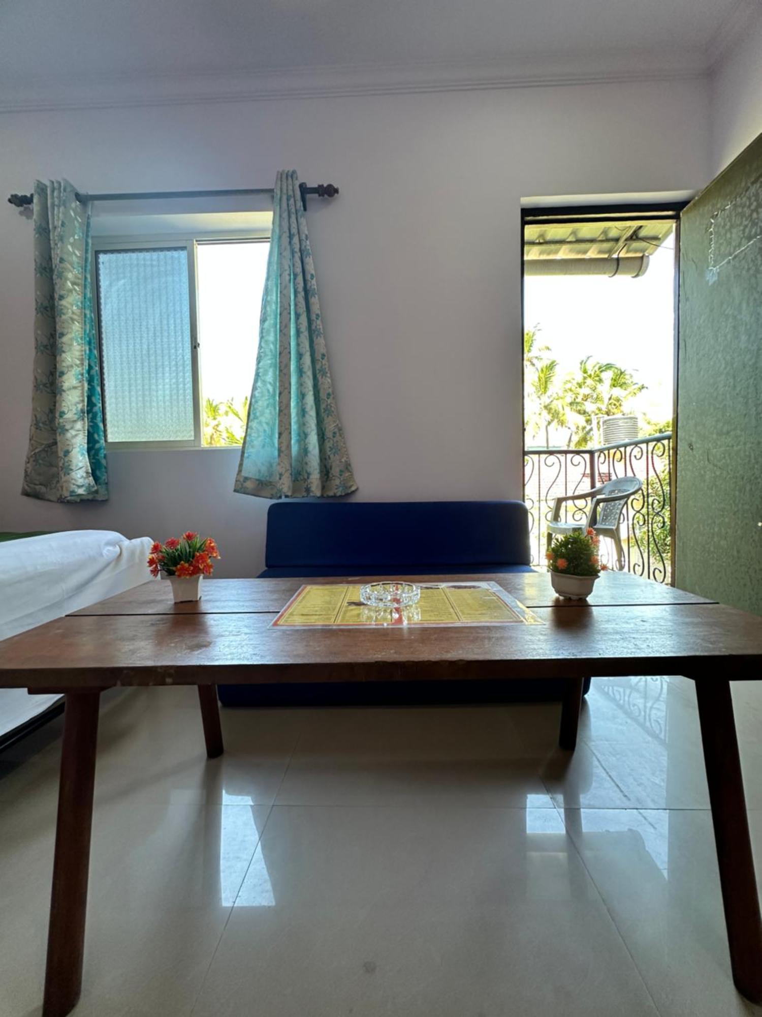 Casa Somanjo Inn Calangute Eksteriør bilde