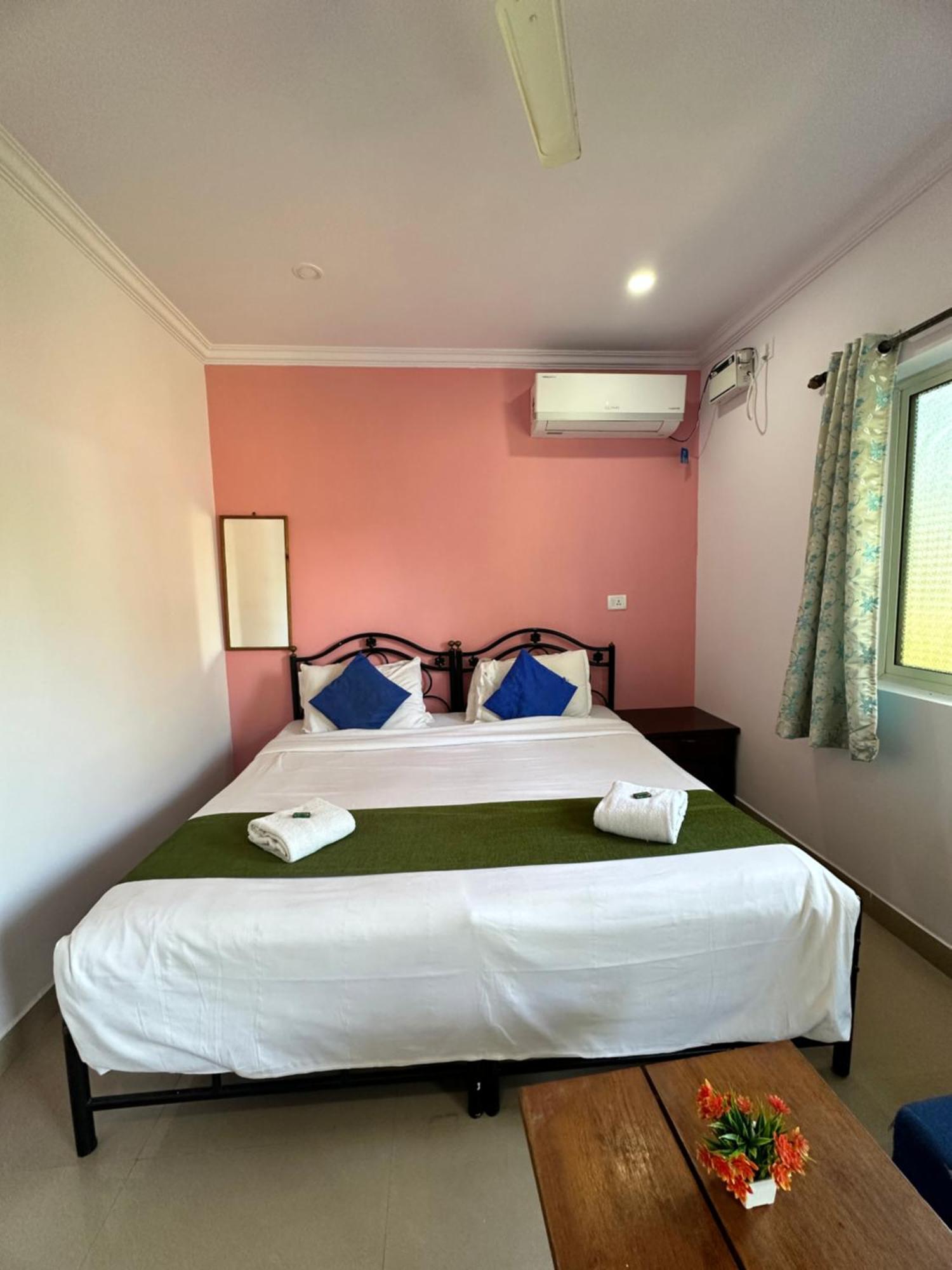 Casa Somanjo Inn Calangute Eksteriør bilde