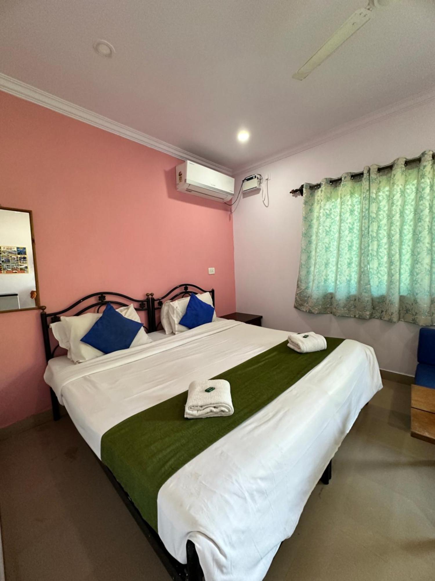 Casa Somanjo Inn Calangute Eksteriør bilde